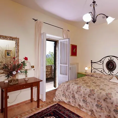 Villa Sleeps 8 Pool Air Con Wifi Citerna