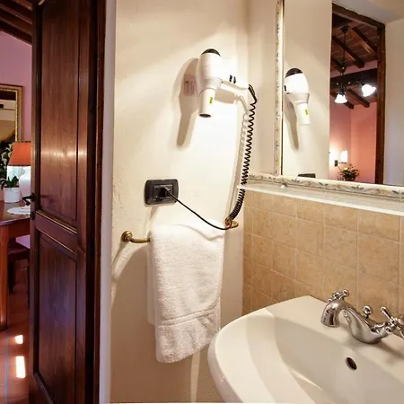 Sleeps 8 Pool Air Con Wifi *