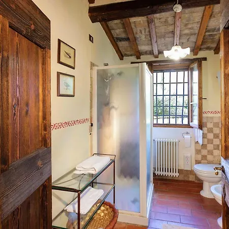 Sleeps 8 Pool Air Con Wifi Citerna